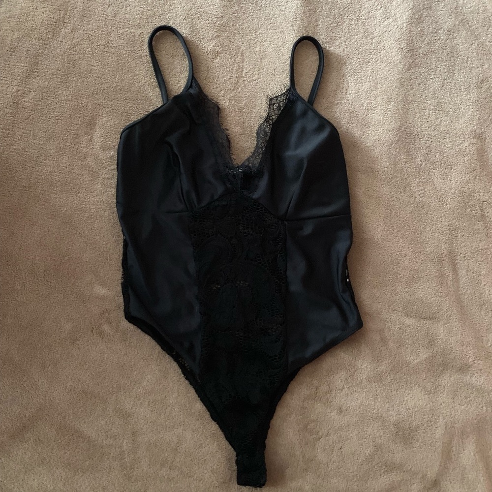 Boohoo lace bodysuit
